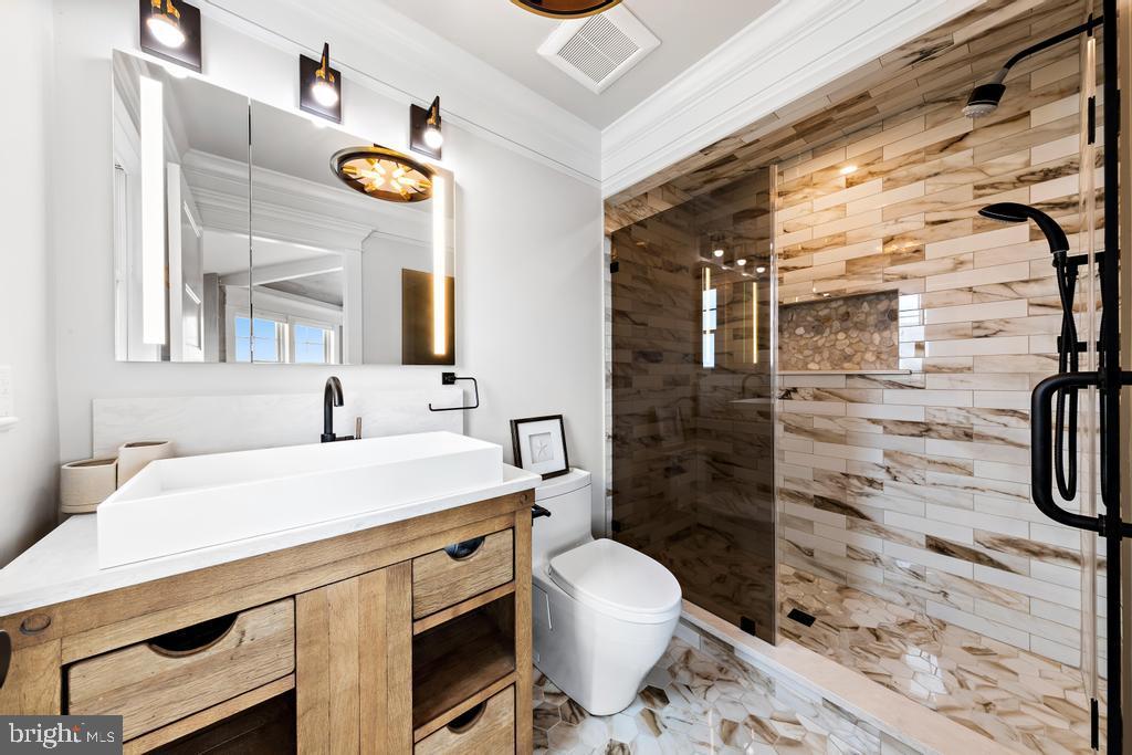 6715 OCEAN BOULEVARD