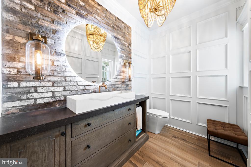 6715 OCEAN BOULEVARD