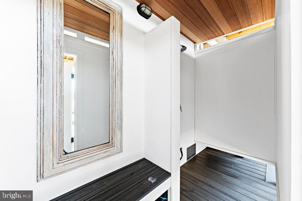 6715 OCEAN BOULEVARD