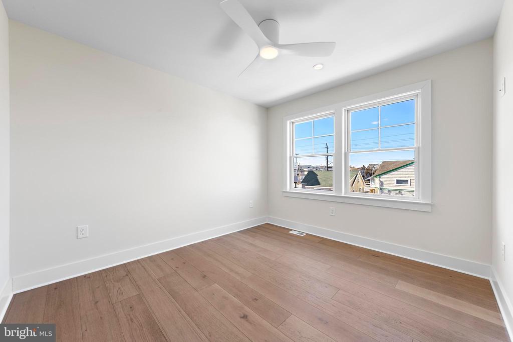 4 E 19TH STREET B
