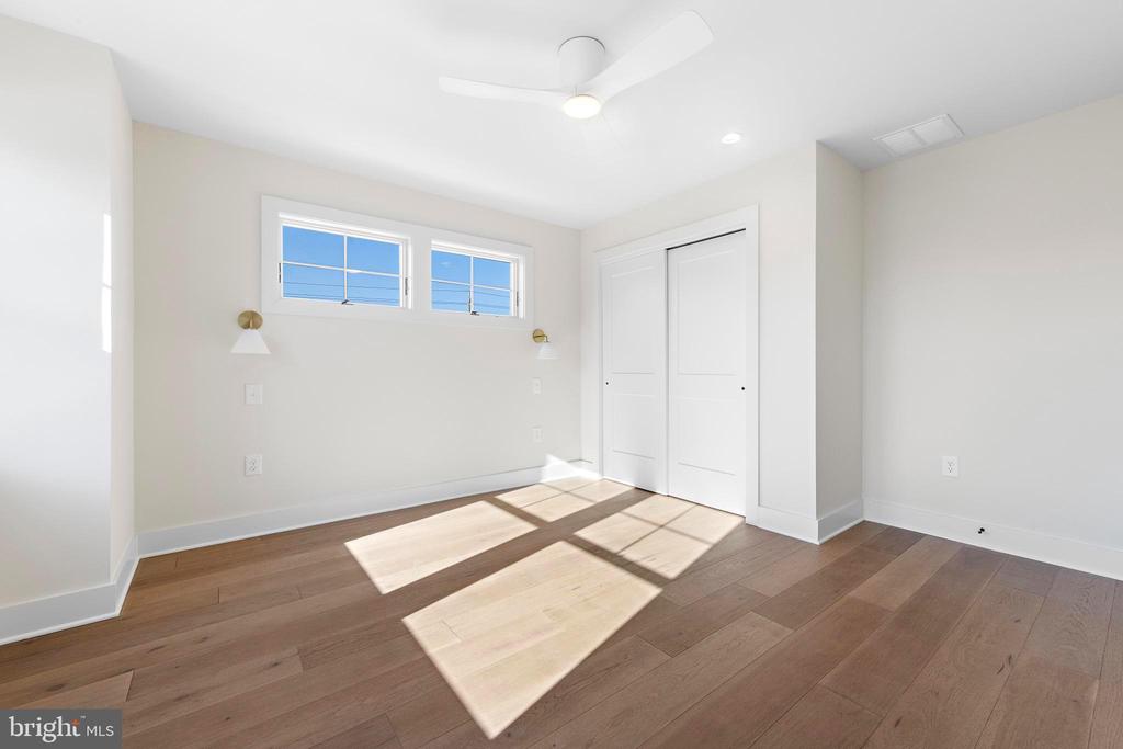 4 E 19TH STREET B