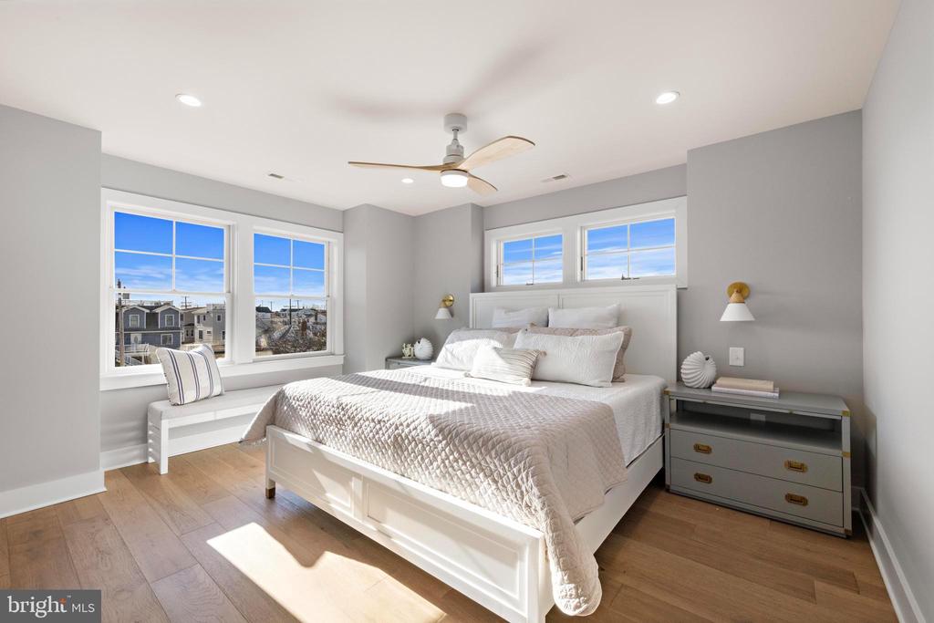 4 E 19TH STREET B