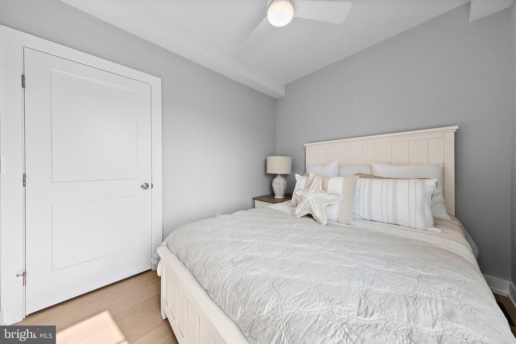 2600 LONG BEACH BOULEVARD 1