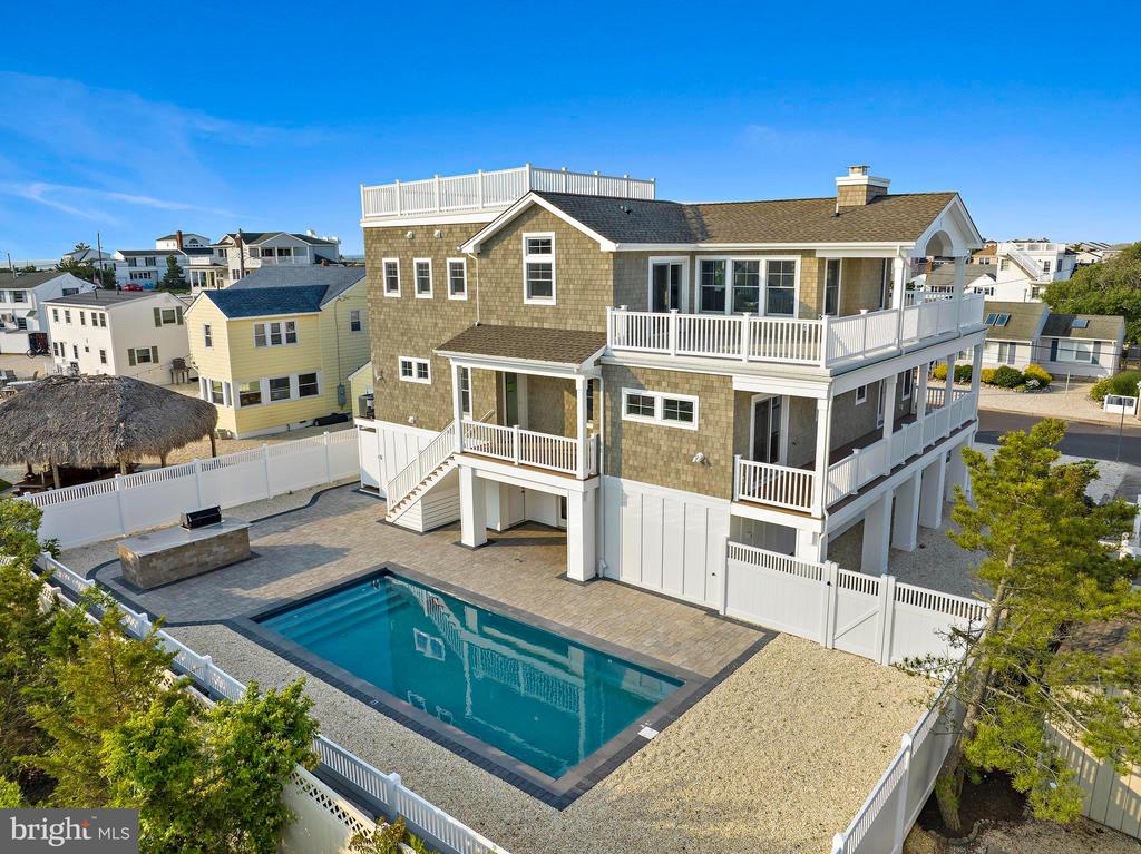 5 E DAYTON AVENUE