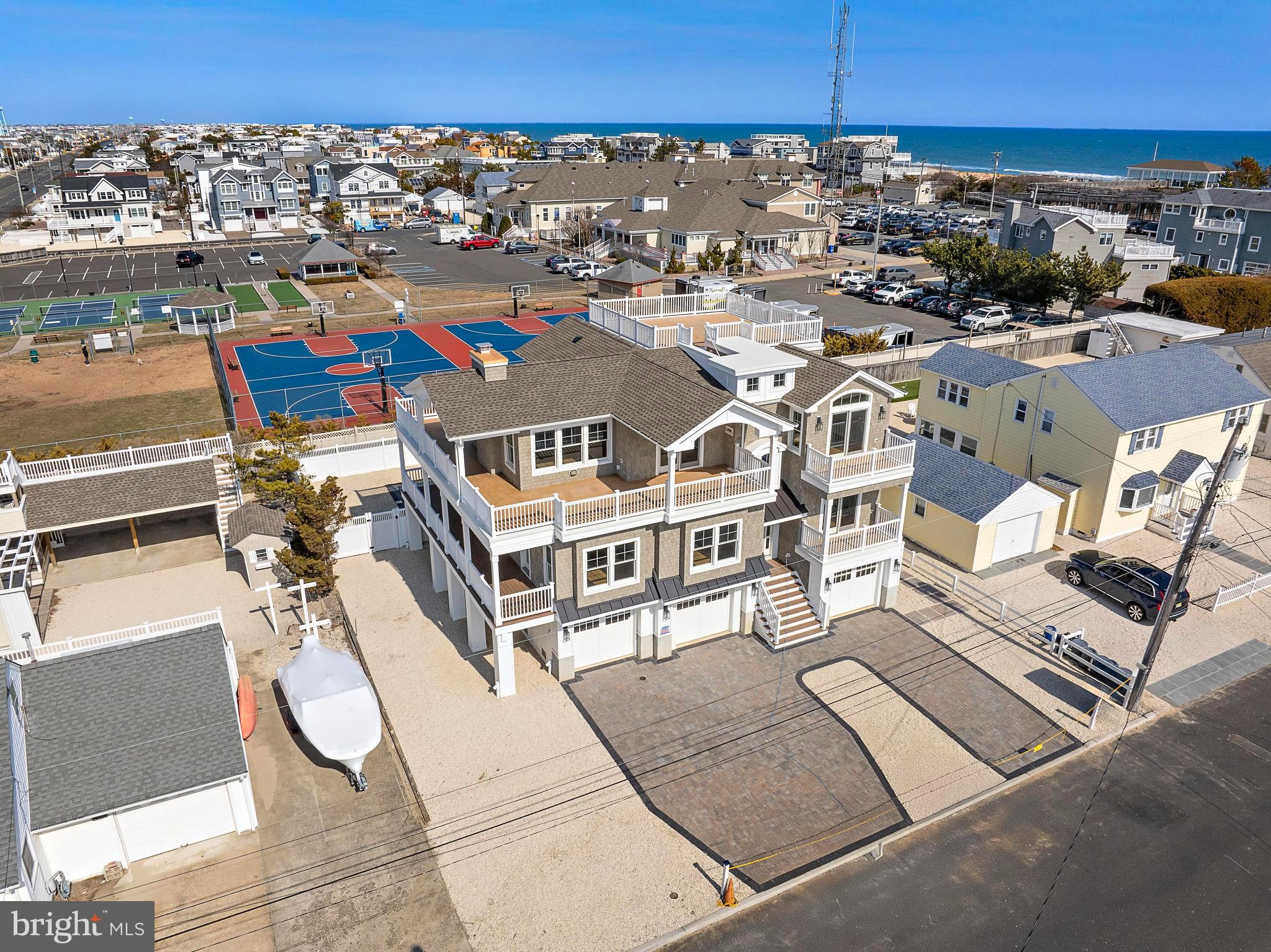 5 E DAYTON AVENUE