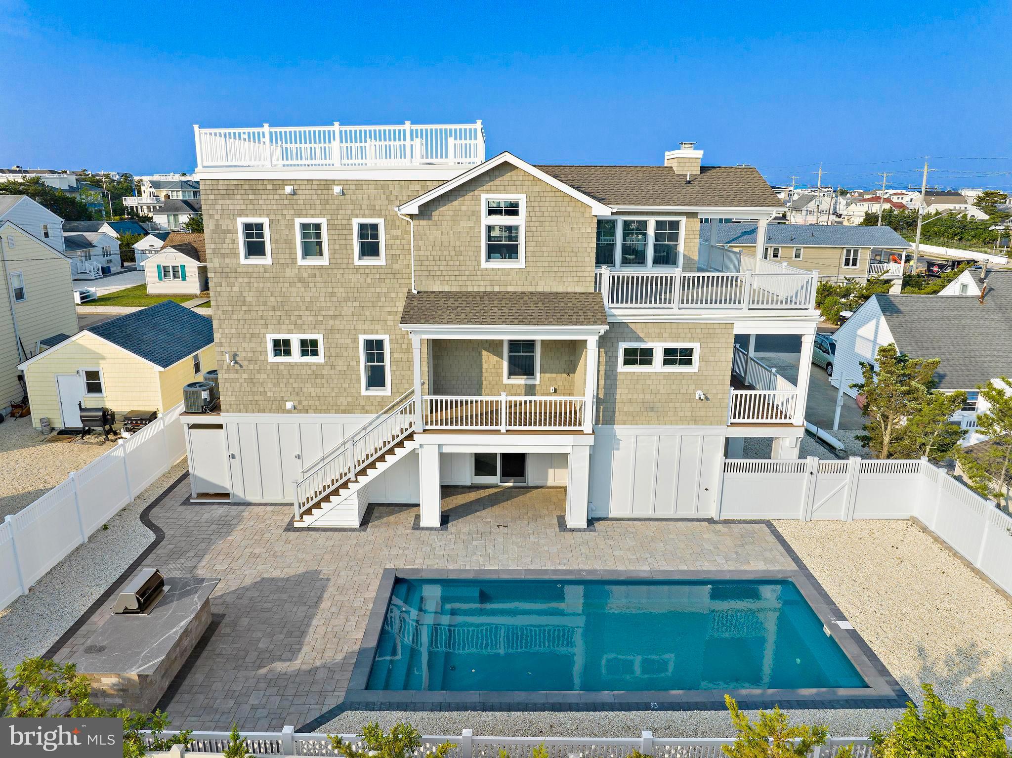 5 E DAYTON AVENUE