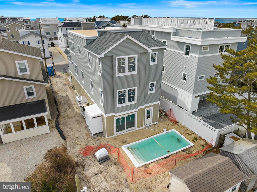 11-A W MCKINLEY AVENUE