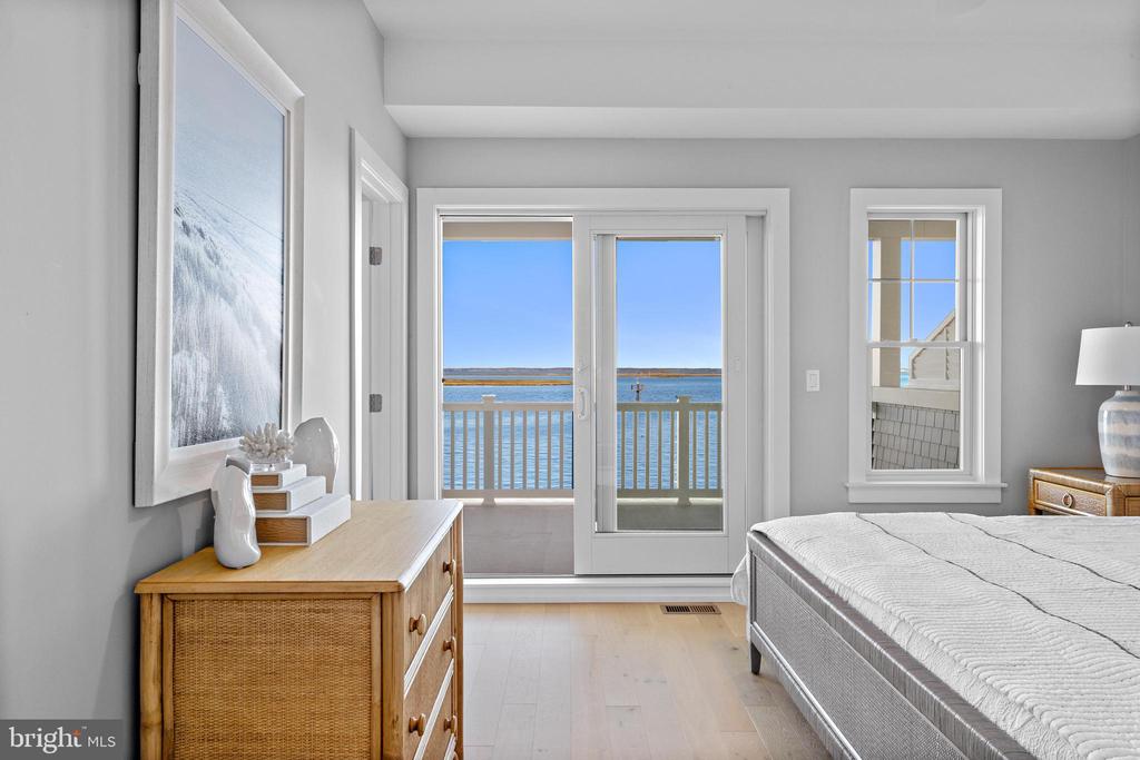 2600 LONG BEACH BOULEVARD 15