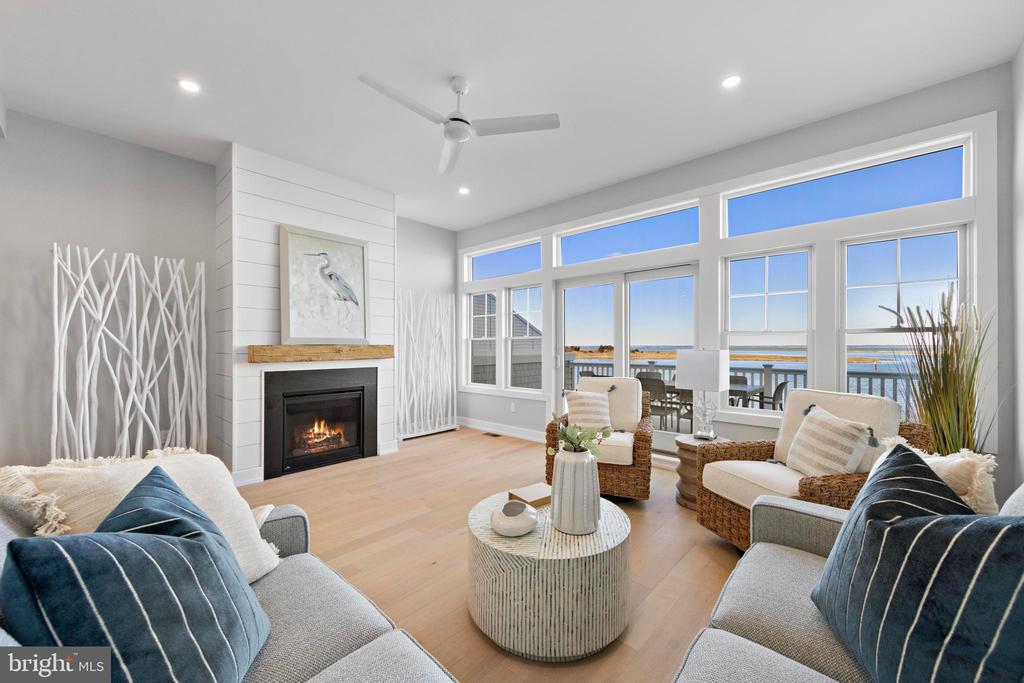 2600 LONG BEACH BOULEVARD 15