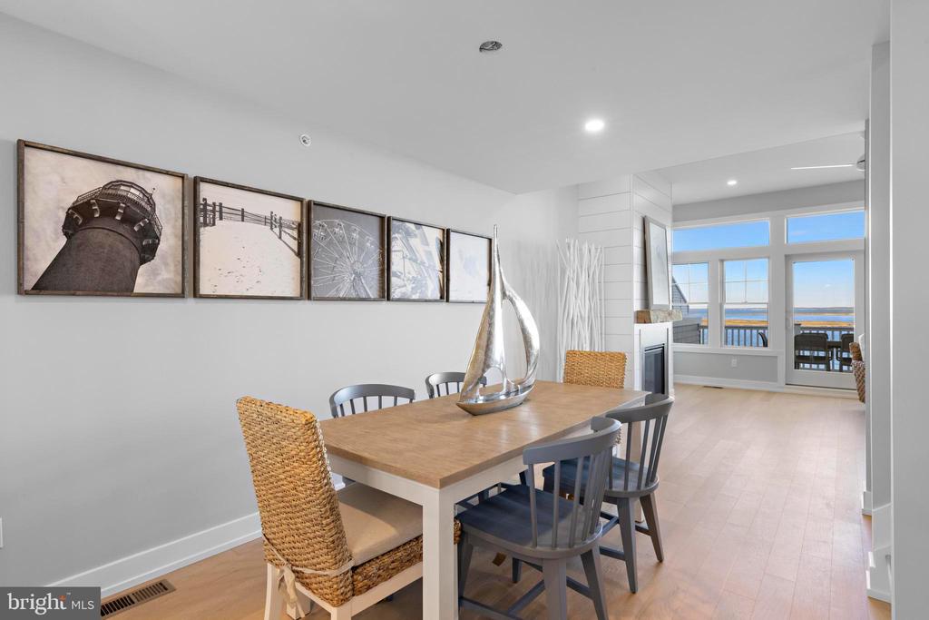 2600 LONG BEACH BOULEVARD 15