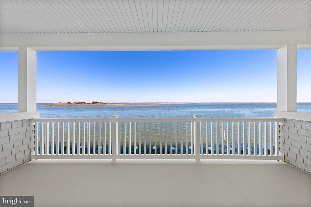2600 LONG BEACH BOULEVARD 15