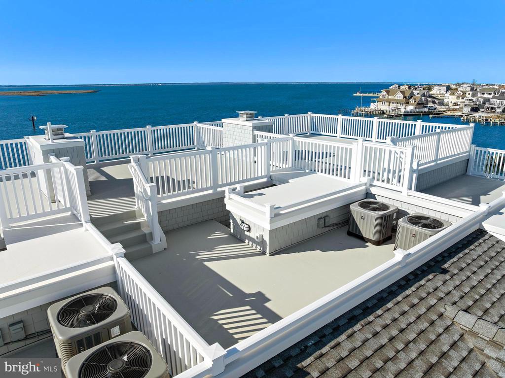 2600 LONG BEACH BOULEVARD 15