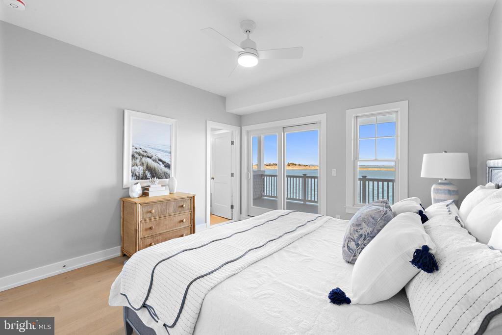 2600 LONG BEACH BOULEVARD 15