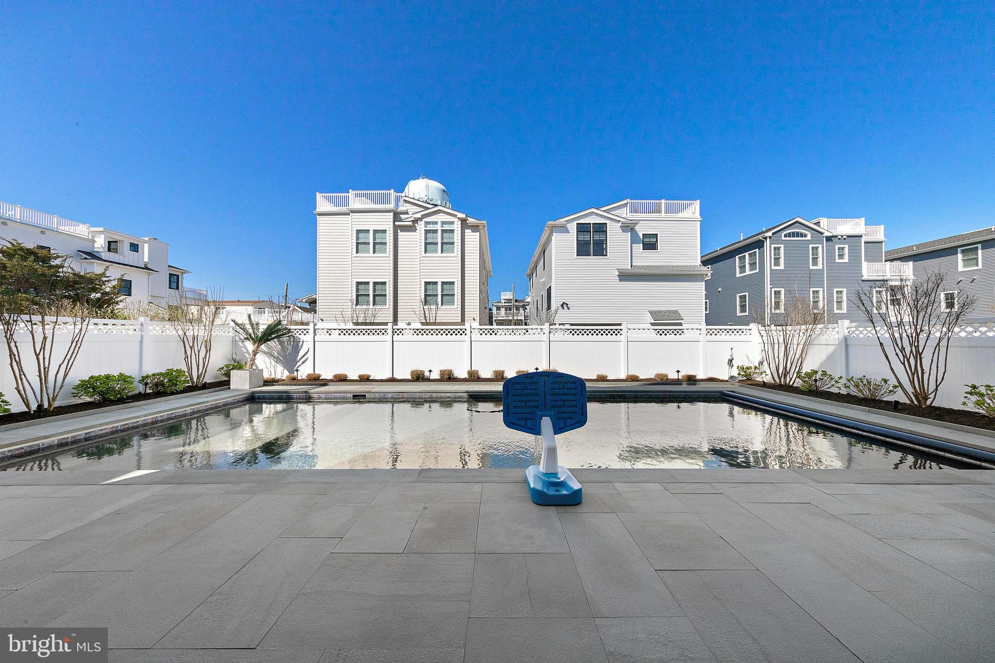 15 W HARDING AVENUE