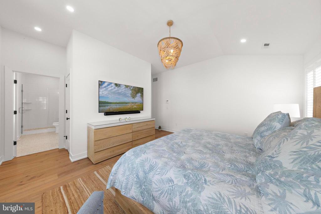 15 W HARDING AVENUE