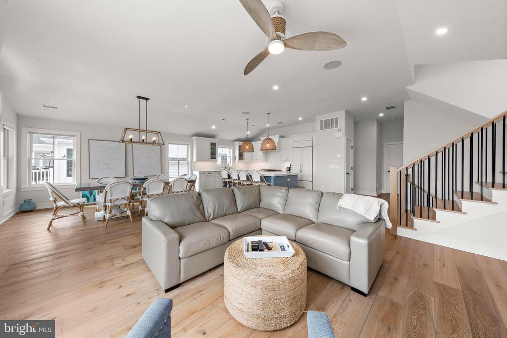 15 W HARDING AVENUE