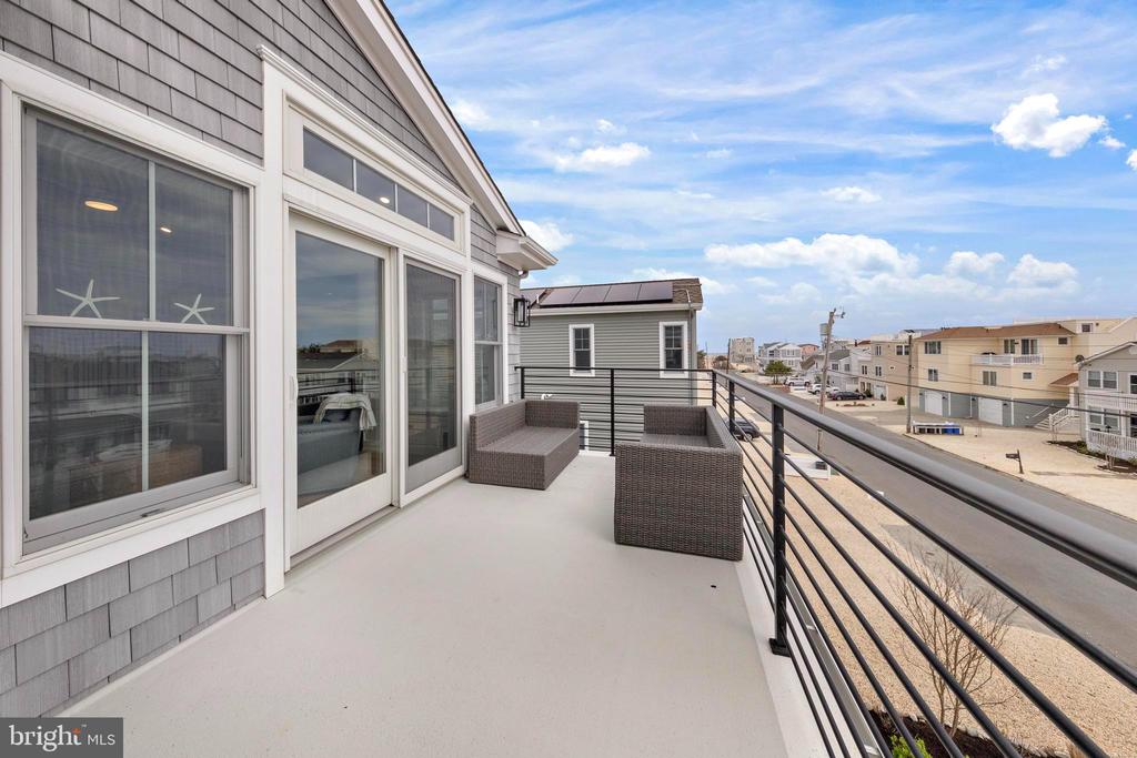 15 W HARDING AVENUE