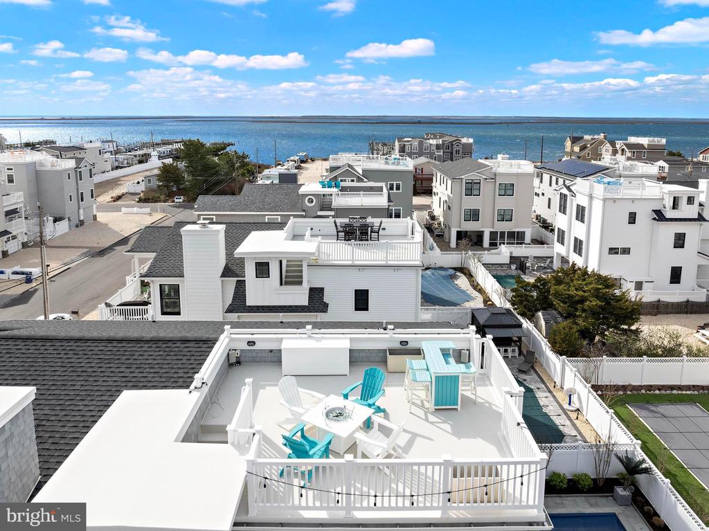 15 W HARDING AVENUE