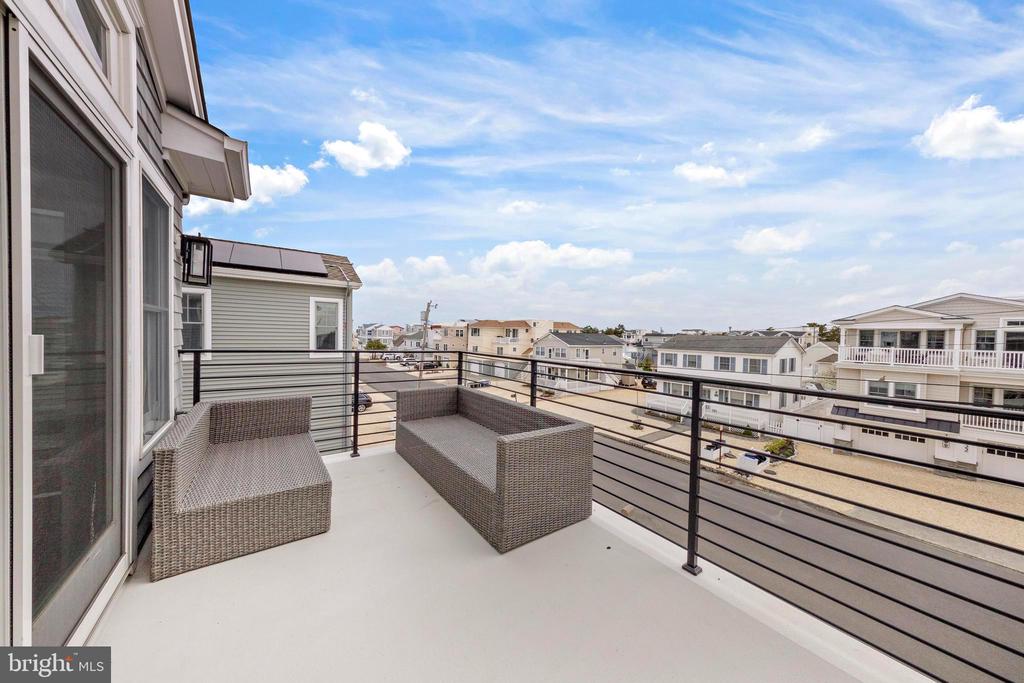 15 W HARDING AVENUE