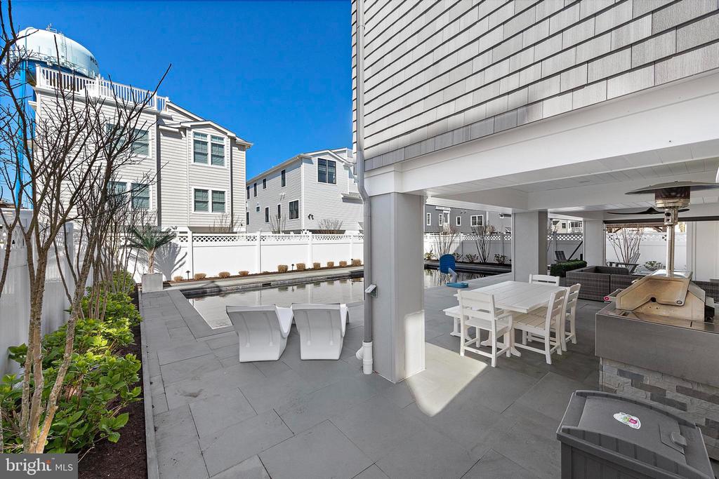 15 W HARDING AVENUE