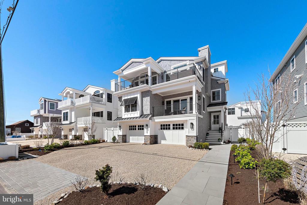 15 W HARDING AVENUE