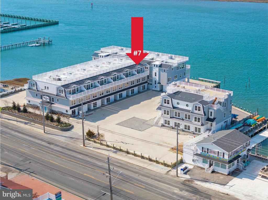 2600 LONG BEACH BOULEVARD 7