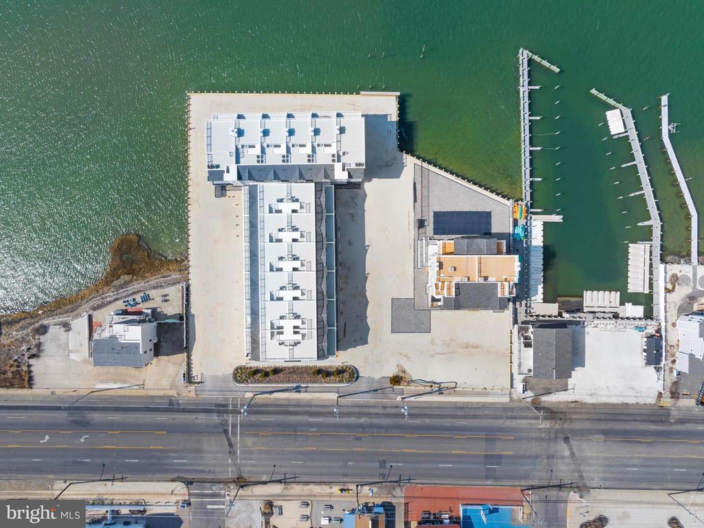 2600 LONG BEACH BOULEVARD 7