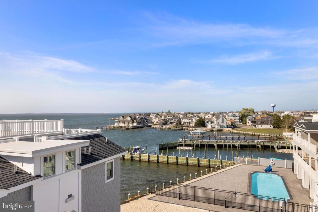 2600 LONG BEACH BOULEVARD 7