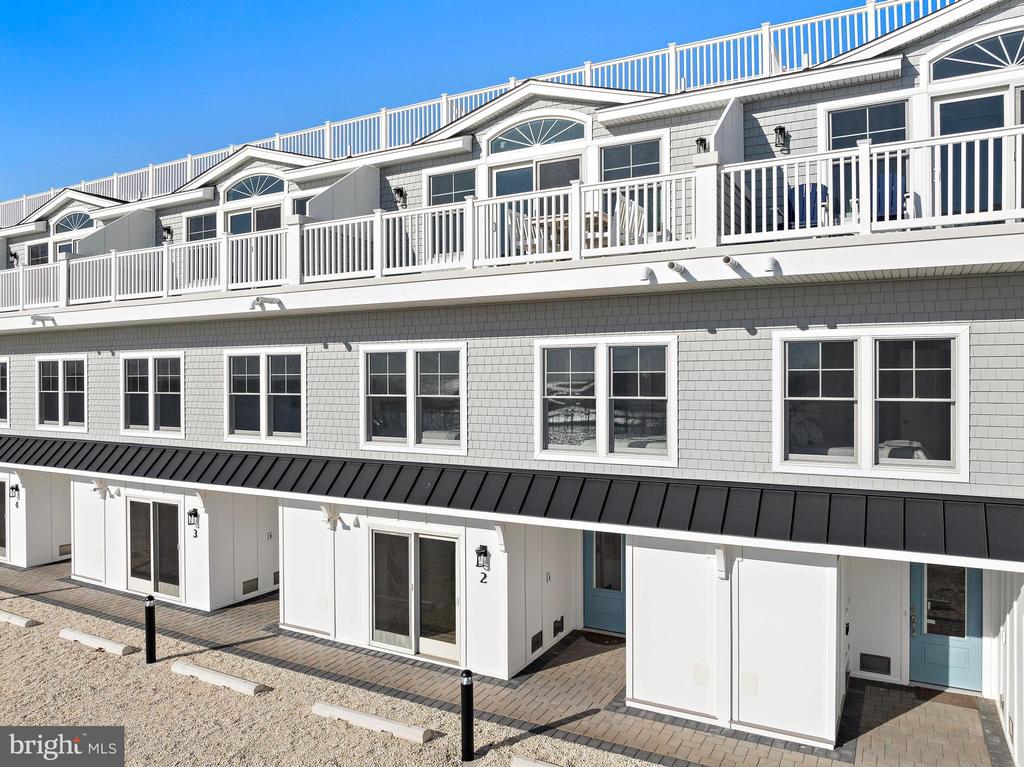 2600 LONG BEACH BOULEVARD 3