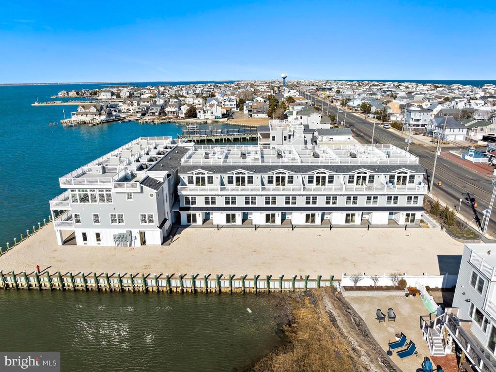 2600 LONG BEACH BOULEVARD 3