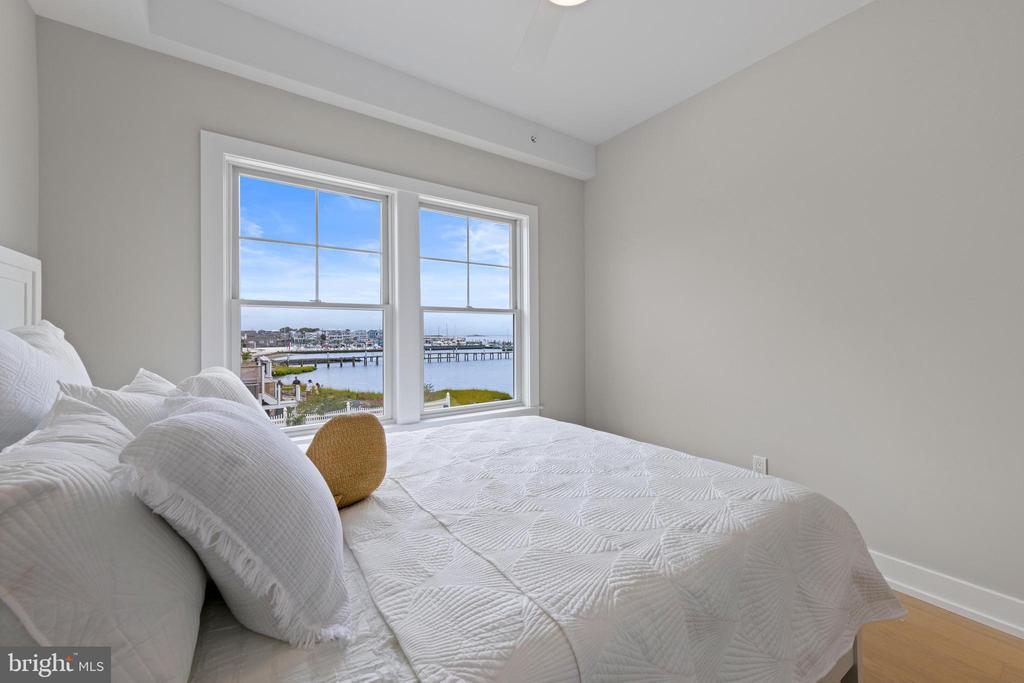 2600 LONG BEACH BOULEVARD 3