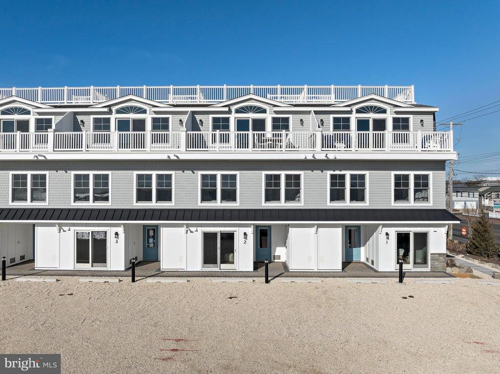 2600 LONG BEACH BOULEVARD 3