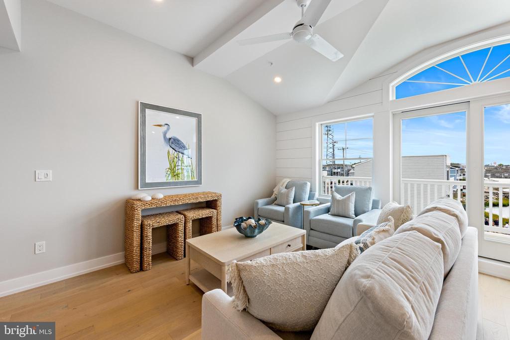 2600 LONG BEACH BOULEVARD 3