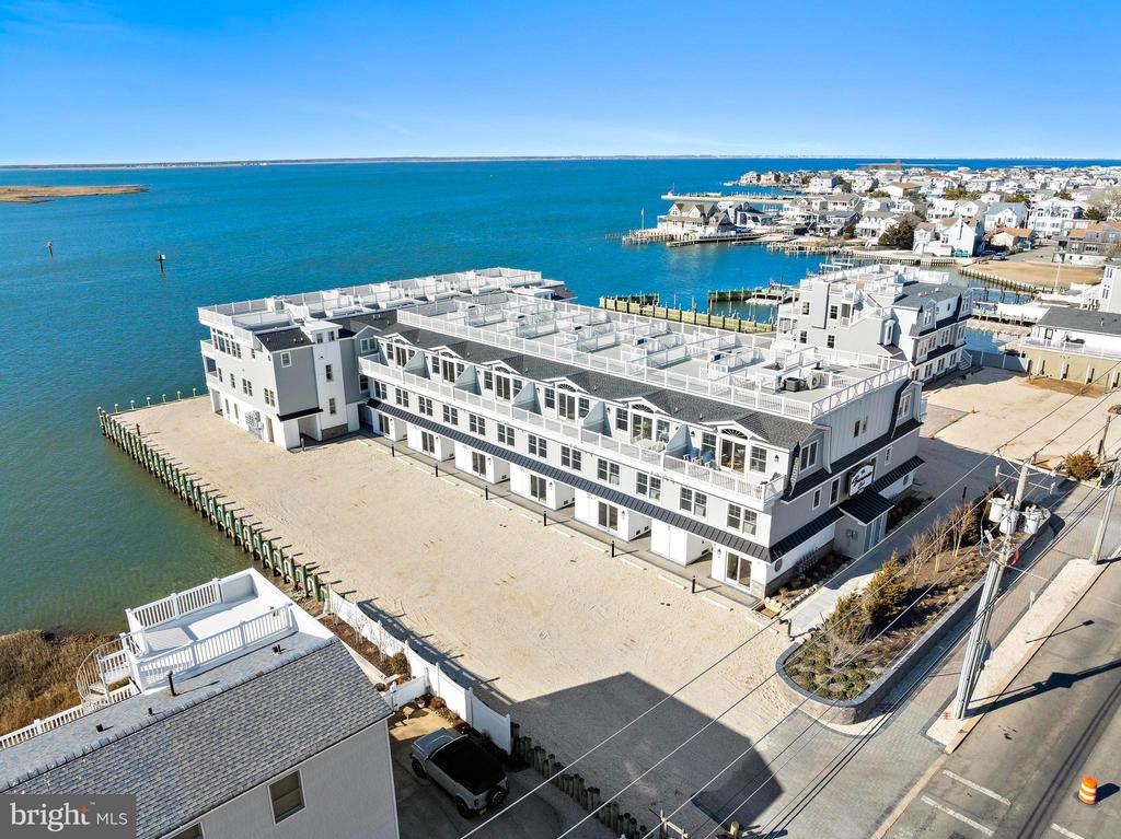 2600 LONG BEACH BOULEVARD 3