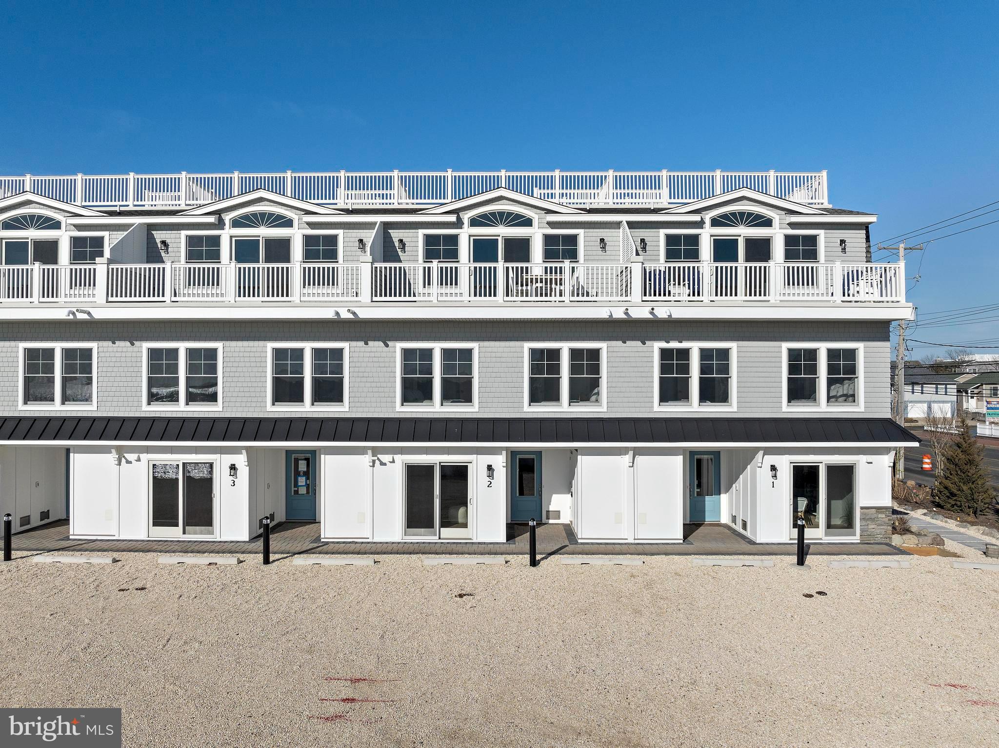 2600 LONG BEACH BOULEVARD 10