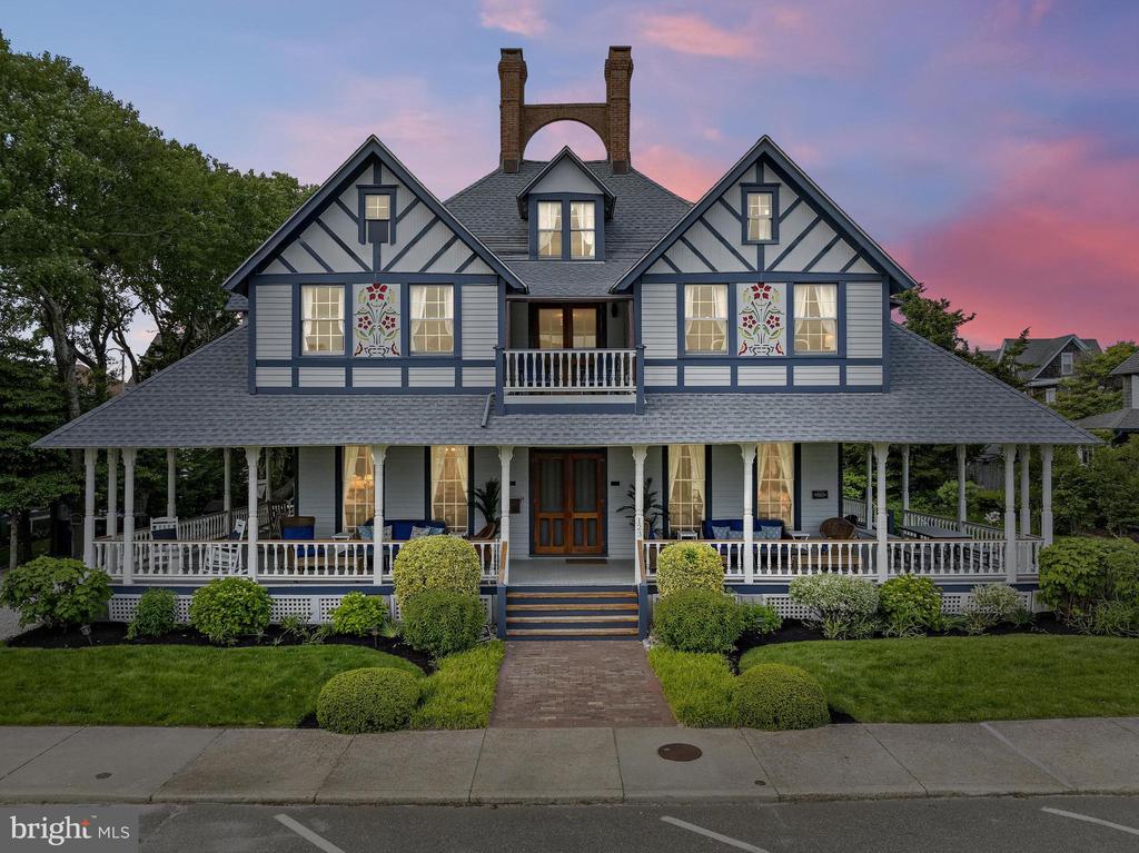 123 CORAL STREET