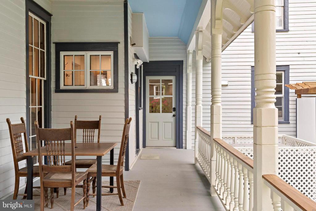 123 CORAL STREET