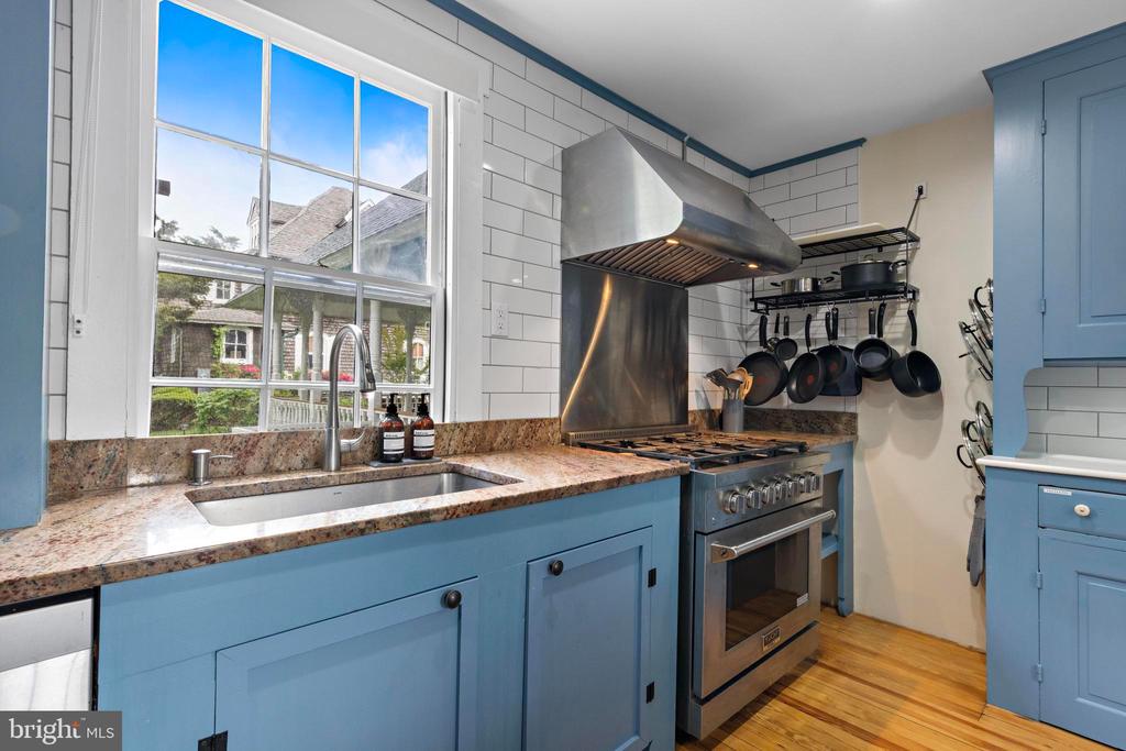 123 CORAL STREET