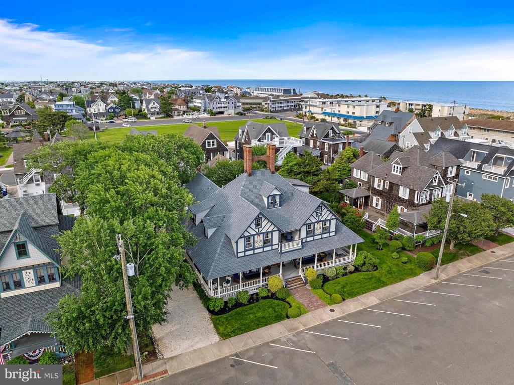 123 CORAL STREET