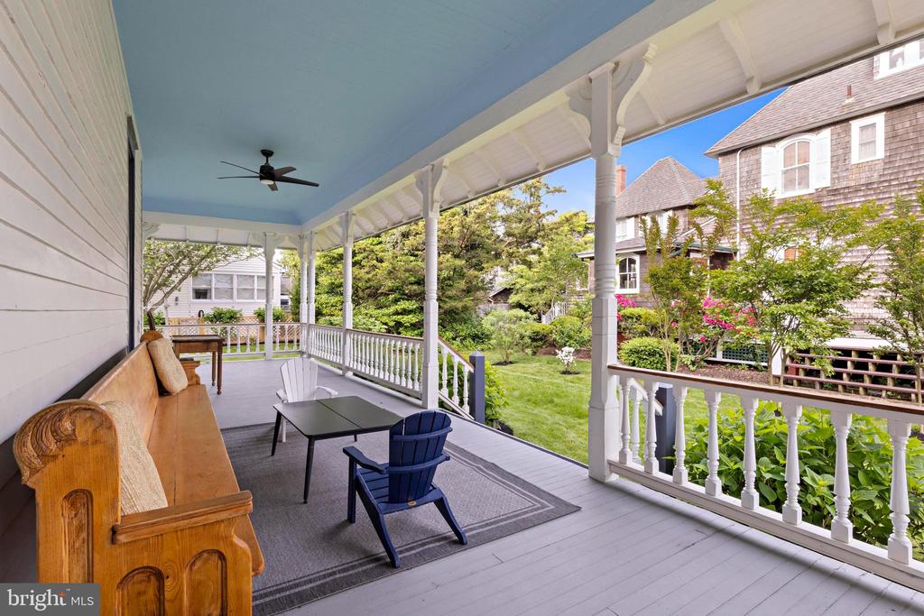 123 CORAL STREET