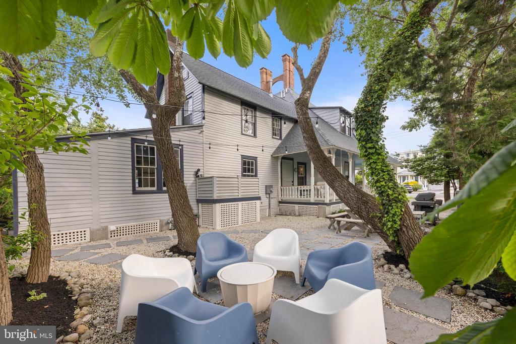 123 CORAL STREET
