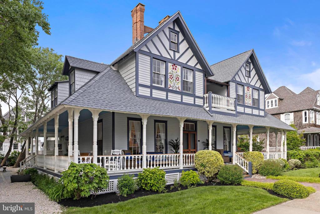 123 CORAL STREET