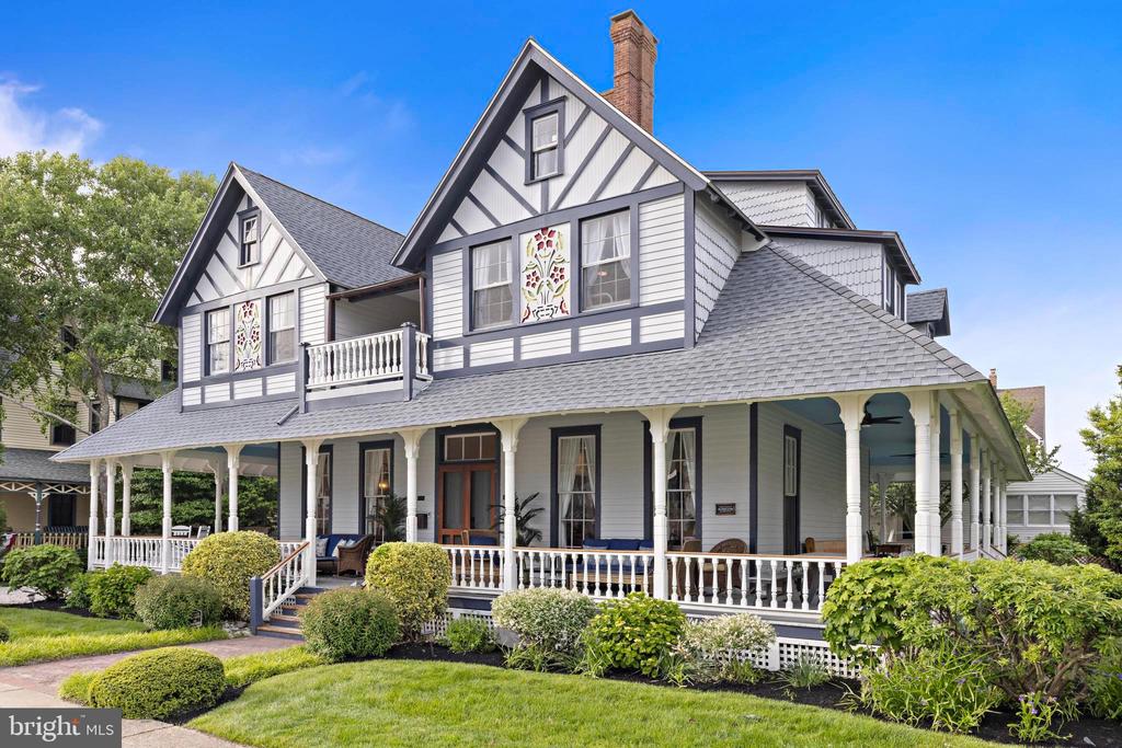 123 CORAL STREET