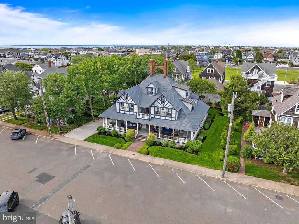 123 CORAL STREET