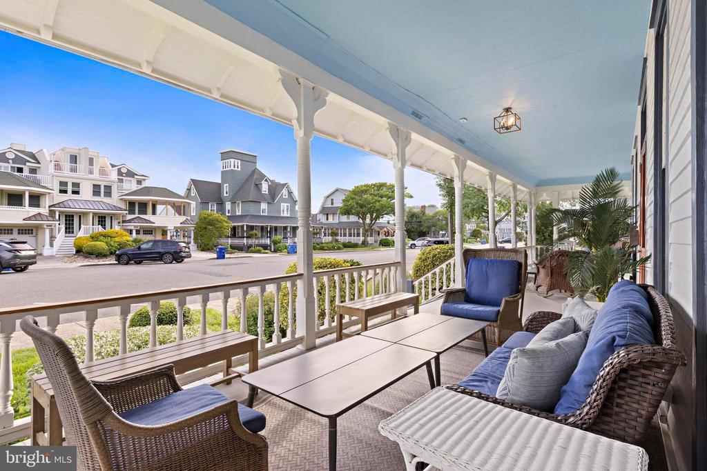 123 CORAL STREET