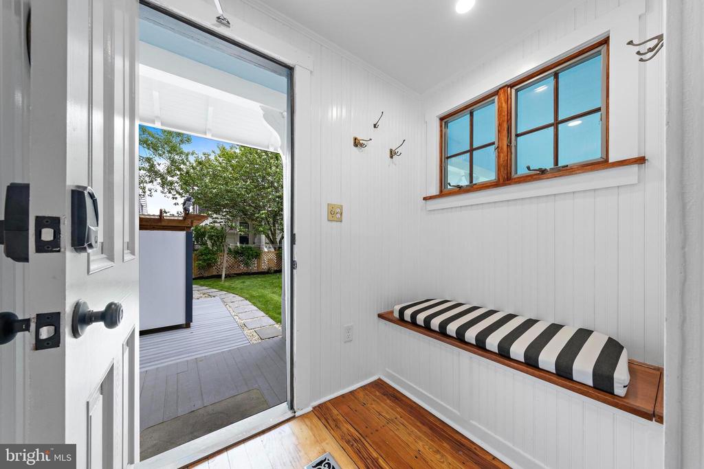 123 CORAL STREET