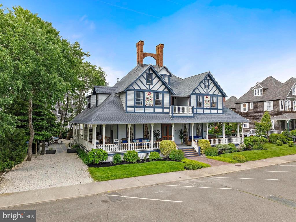 123 CORAL STREET