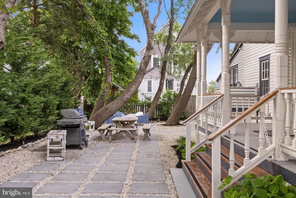123 CORAL STREET