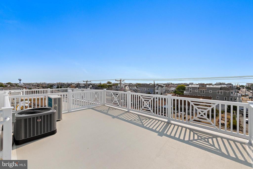 2600 LONG BEACH BOULEVARD 6