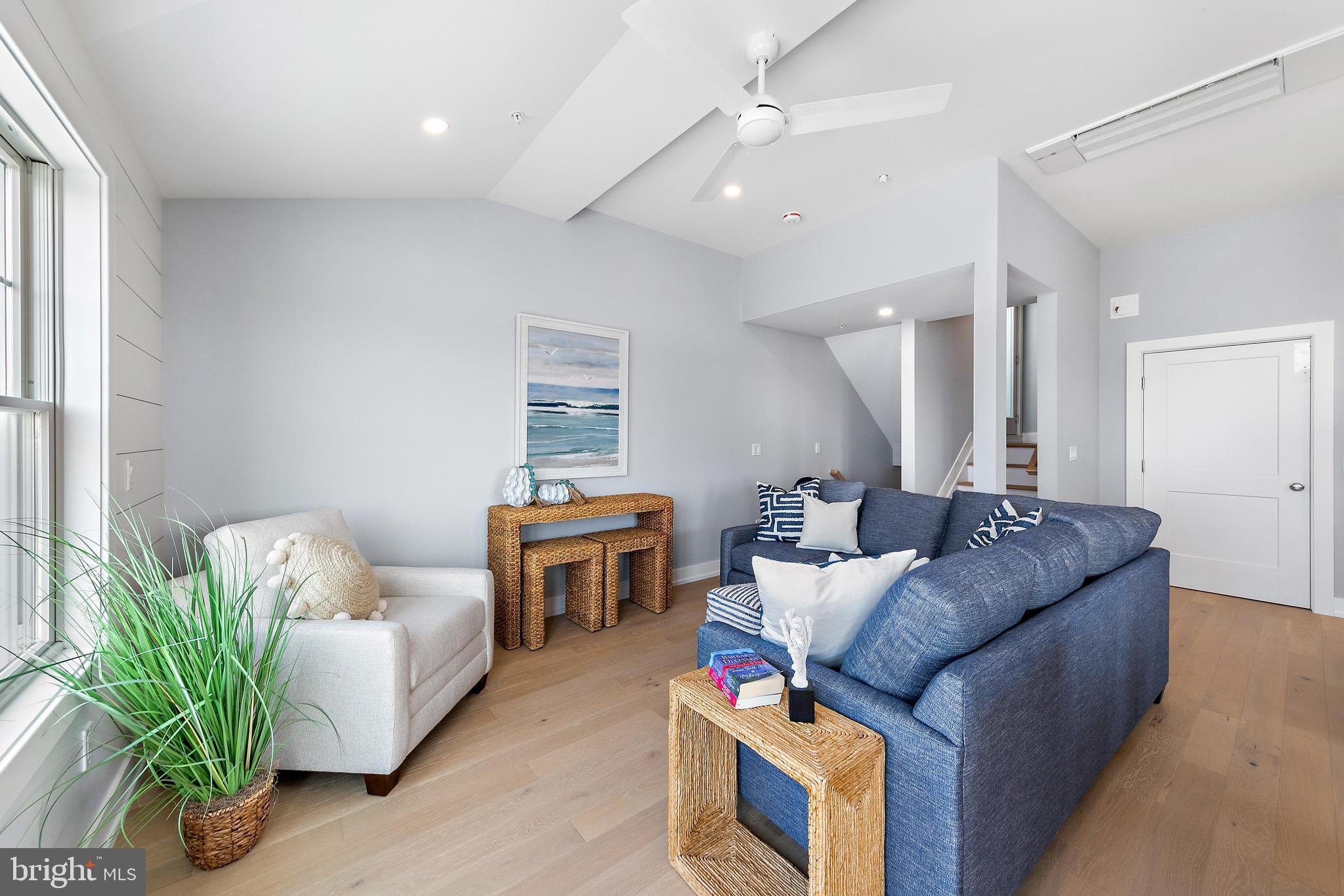 2600 LONG BEACH BOULEVARD 6